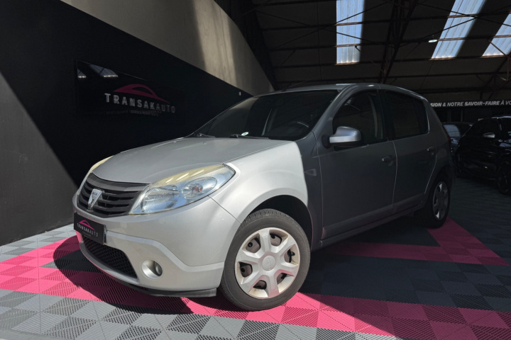 DACIA SANDERO