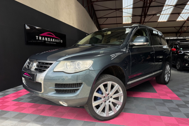 VOLKSWAGEN TOUAREG
