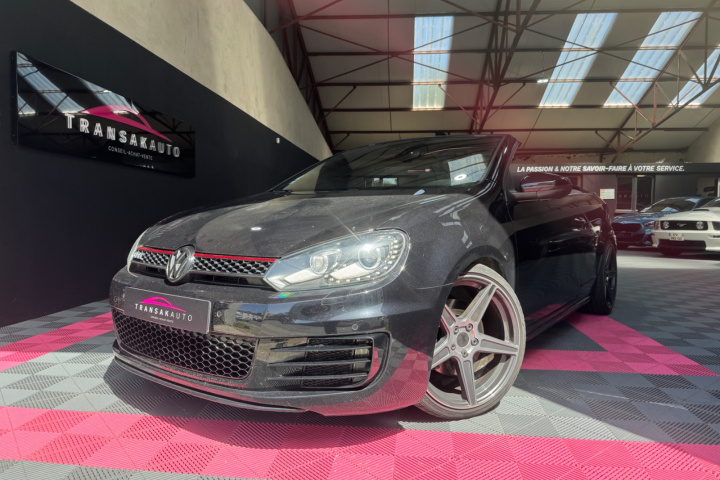 VOLKSWAGEN GOLF CABRIOLET